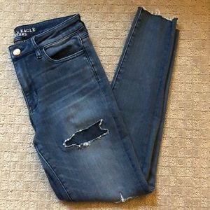 Women’s American Eagle Distressed Look Jegging
